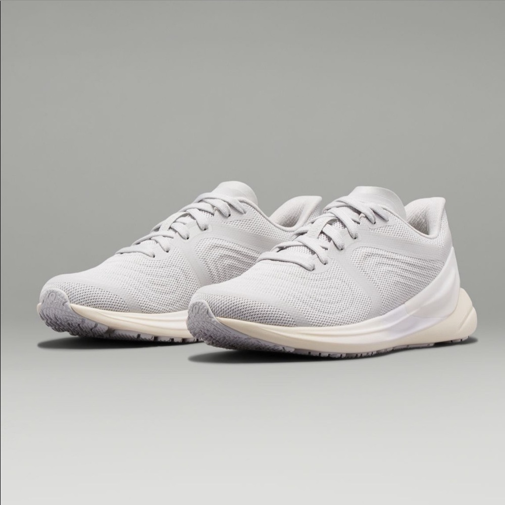 Blissfeel 2 running tennis shoes size:9.5